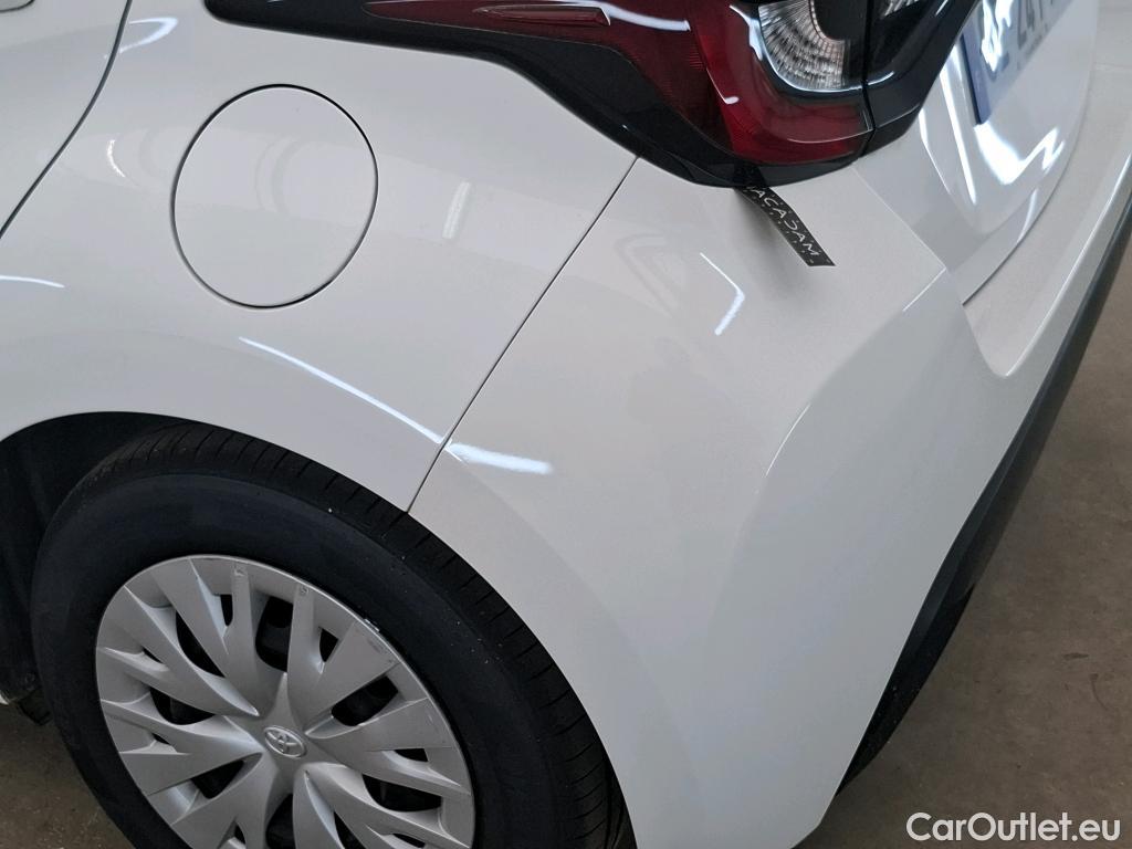  Toyota  Yaris TOYOTA  Hybride / 2019 / 5P / Berline Hybride 116h Dynamic Business Stage Acad #7