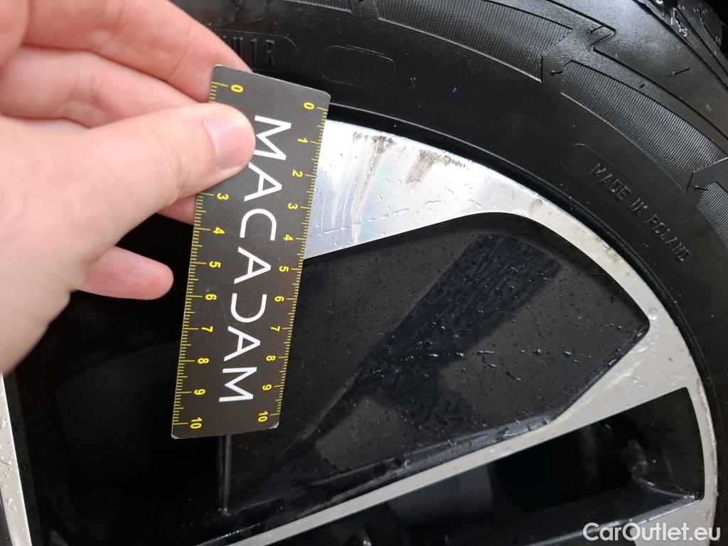  Volkswagen  ID.3  Business Pro 58kWh BVA #7