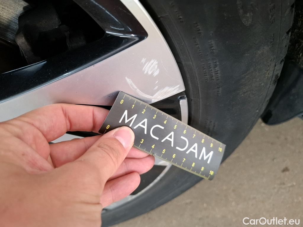  Volkswagen  Golf  VOLKSWAGEN / 2020 / 5P / Berline 1.4 eHybrid OPF 204 DSG6 Style #19