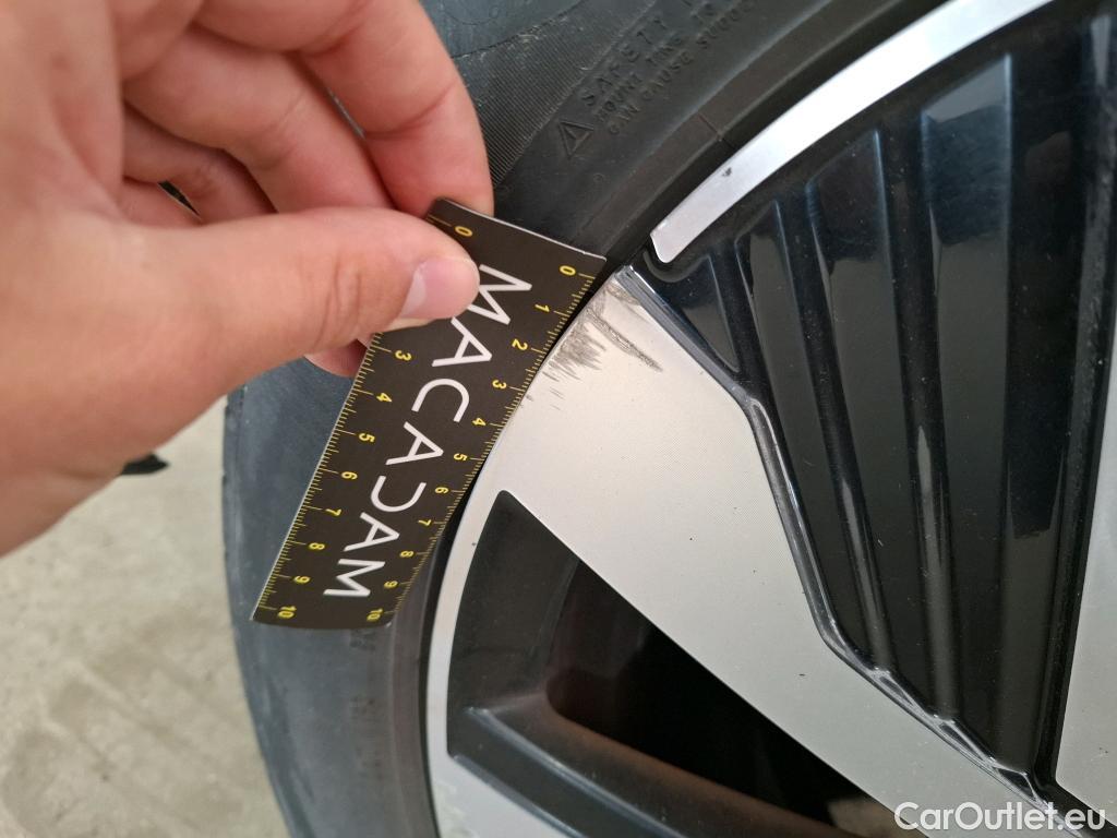  Volkswagen  Golf  VOLKSWAGEN / 2020 / 5P / Berline 1.4 eHybrid OPF 204 DSG6 Style #22