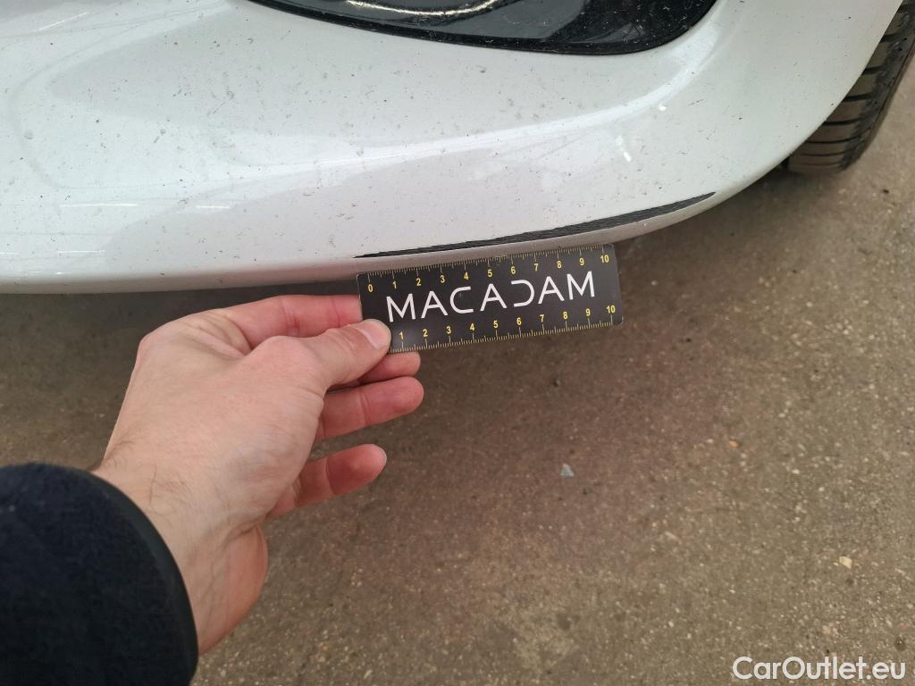  Toyota  Yaris TOYOTA  Hybride / 2019 / 5P / Berline Hybride 116h Collection #17