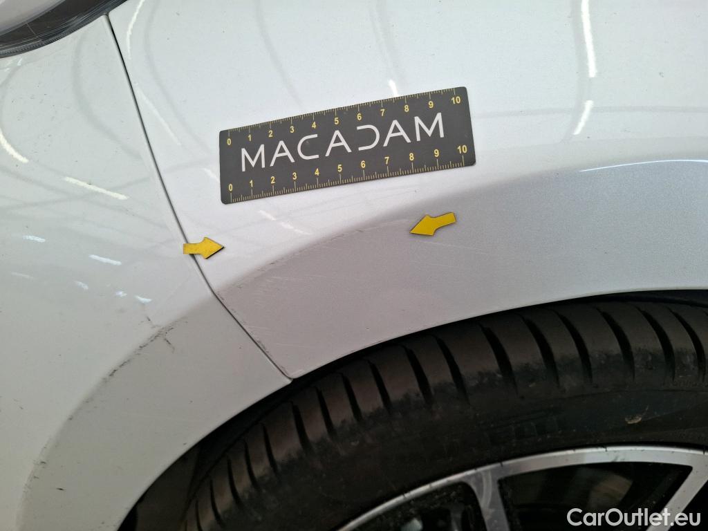  Toyota  Yaris TOYOTA  Hybride / 2019 / 5P / Berline Hybride 116h Collection #4