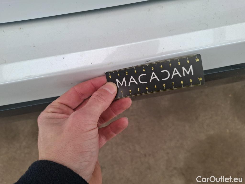  Toyota  Yaris TOYOTA  Hybride / 2019 / 5P / Berline Hybride 116h Collection #55