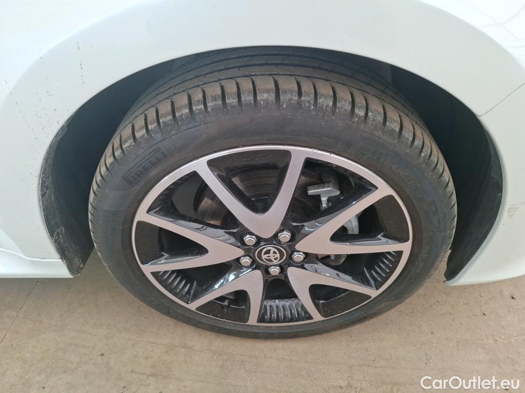  Toyota  Yaris TOYOTA  Hybride / 2019 / 5P / Berline Hybride 116h Collection #30