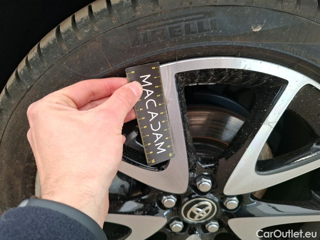  Toyota  Yaris TOYOTA  Hybride / 2019 / 5P / Berline Hybride 116h Collection #44