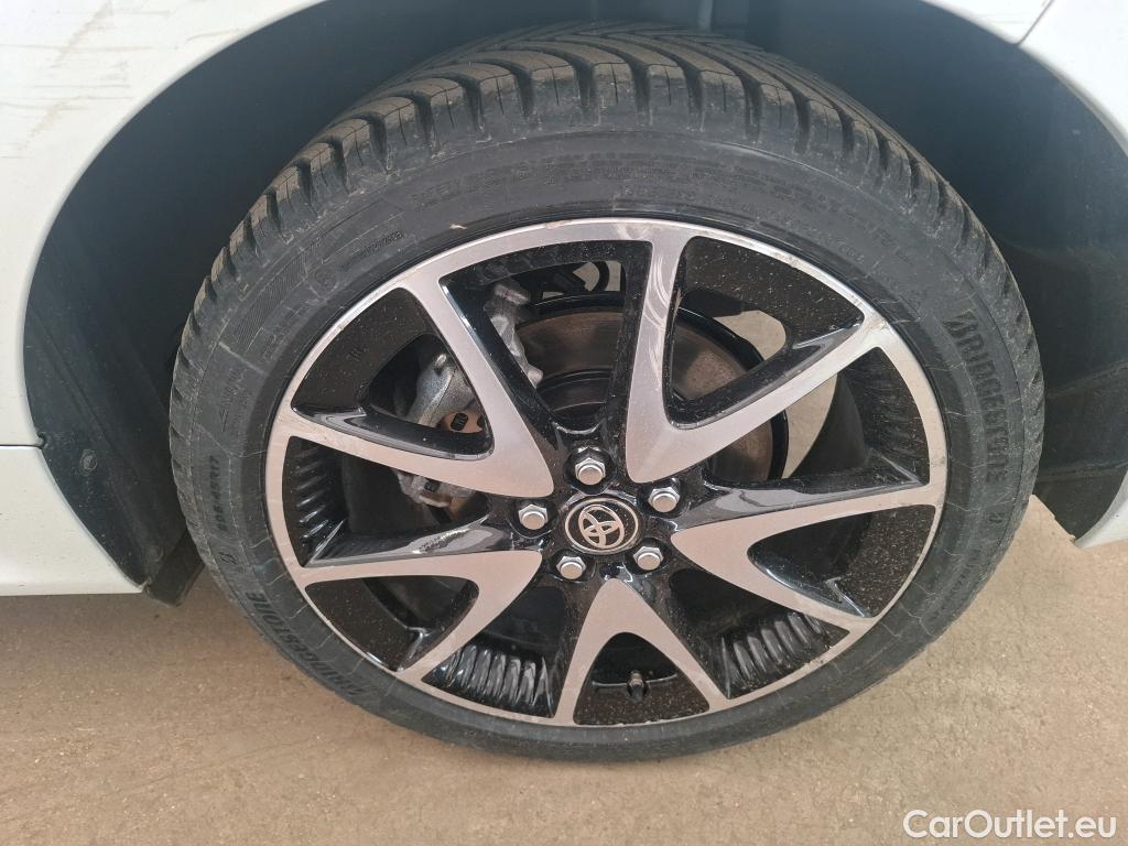  Toyota  Yaris TOYOTA  Hybride / 2019 / 5P / Berline Hybride 116h Collection #25