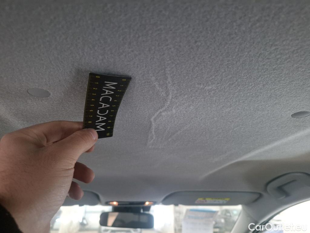  Toyota  Yaris TOYOTA  Hybride / 2019 / 5P / Berline Hybride 116h Dynamic Business Stage Acad #12