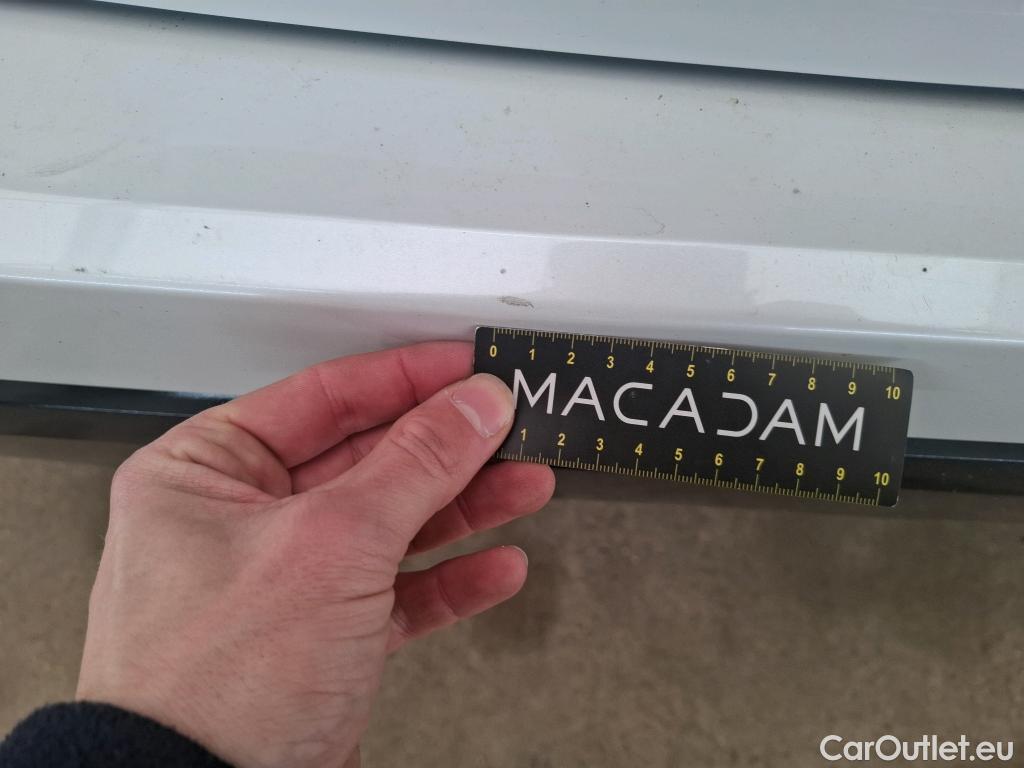  Toyota  Yaris TOYOTA  Hybride / 2019 / 5P / Berline Hybride 116h Collection #54