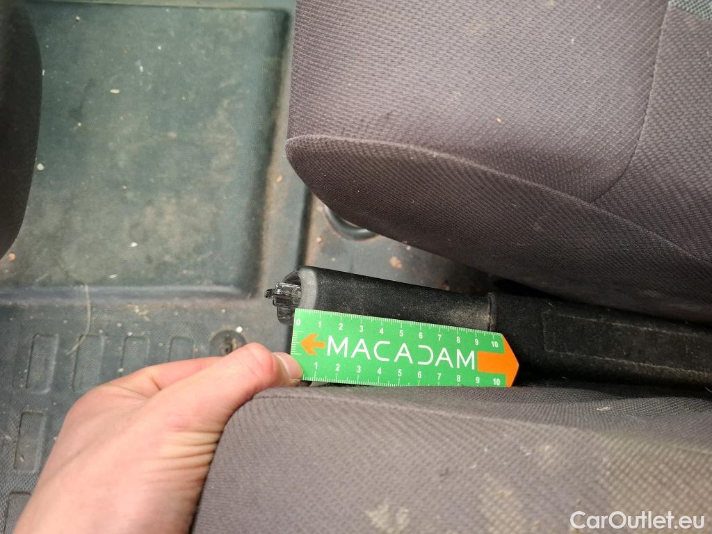  Citroen  Jumpy CITROEN  VU 4p Fourgon M BlueHDi 120 S&S BVM6 (340 Nm) Driver #40