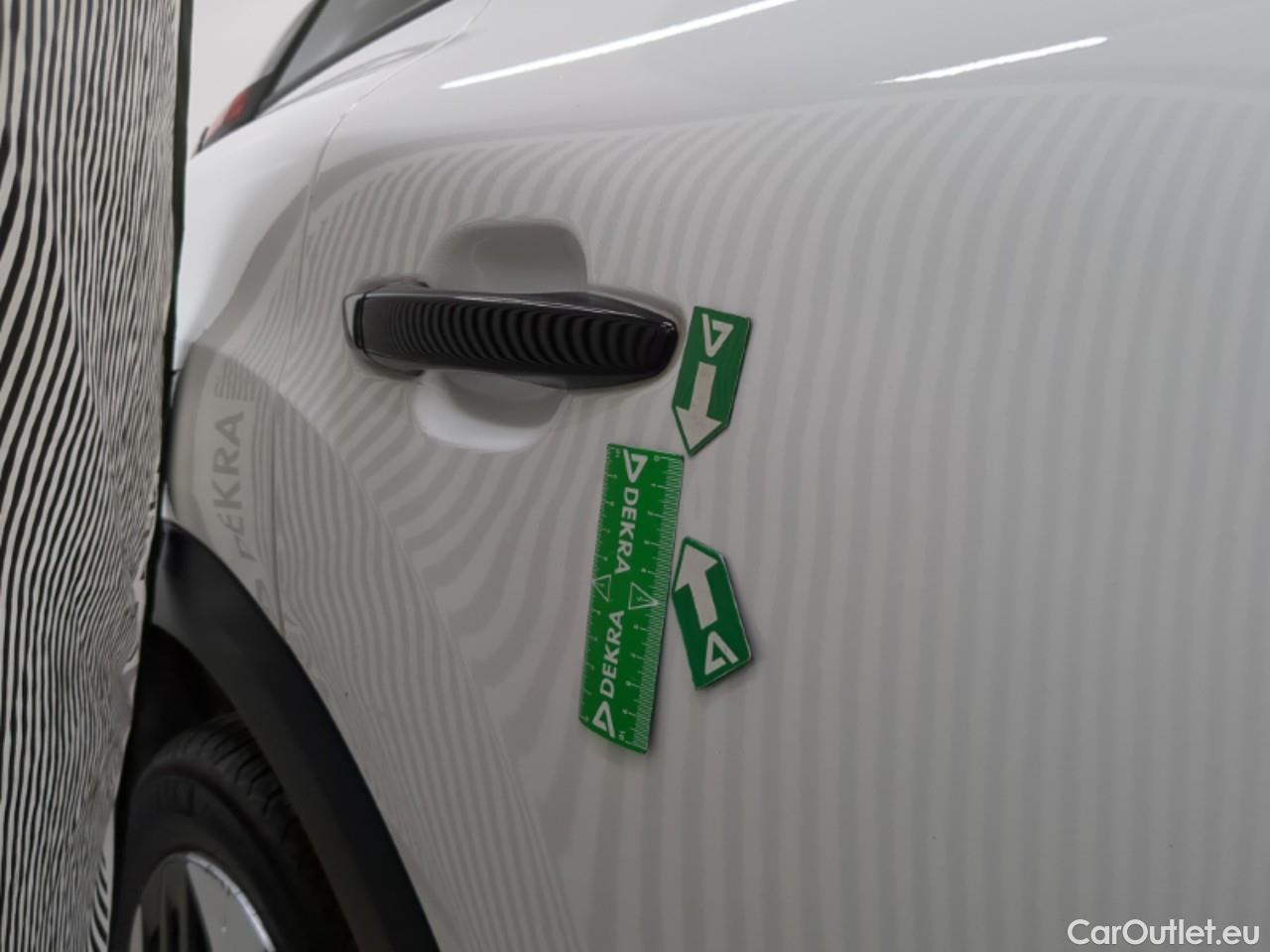  Citroen  C4  Berline Feel Nav Business R 1.5 BlueHDI 130CV BVA8 6E / TRANSFO VP VF #8