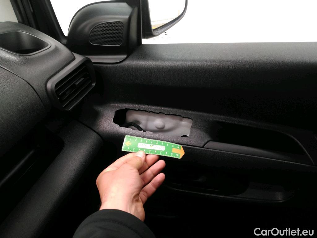  Citroen  Berlingo  Fourgon Club M 1000 1.5 BlueHDi 130CV BVA8 E6dT #7