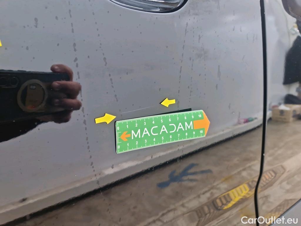  Citroen  Berlingo  Fourgon Club M 1000 1.5 BlueHDi 130CV BVA8 E6dT #24