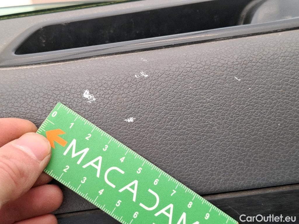  Citroen  Jumpy CITROEN  VU 4p Fourgon M BlueHDi 120 S&S BVM6 (340 Nm) Driver #19