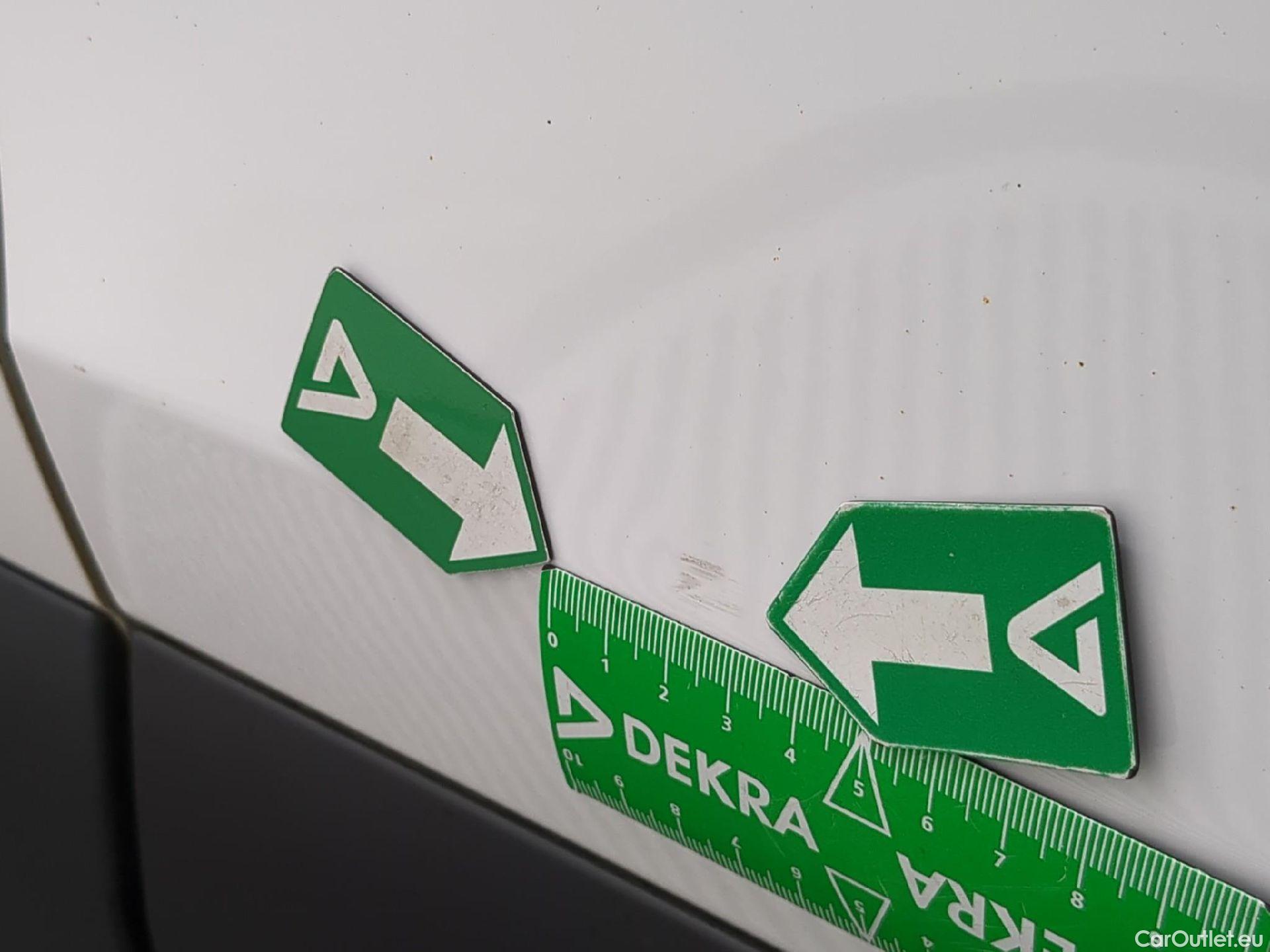  Citroen  C4  Berline Feel Nav Business R 1.5 BlueHDI 130CV BVA8 6E / TRANSFO VP VF #10