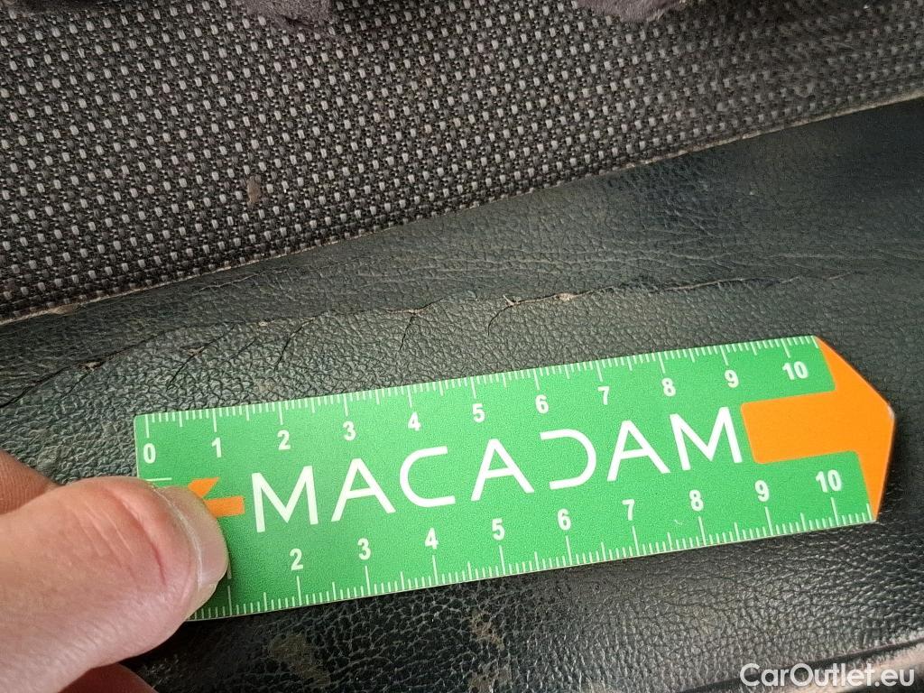  Citroen  Jumpy CITROEN  VU 4p Fourgon M BlueHDi 120 S&S BVM6 (340 Nm) Driver #36