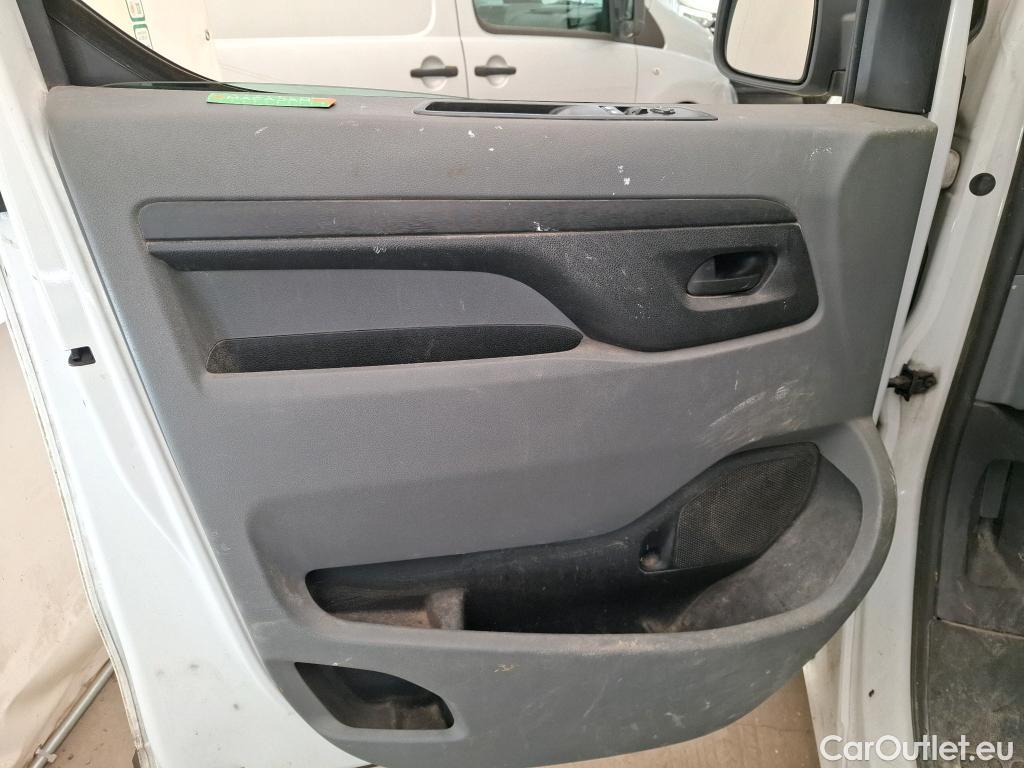  Citroen  Jumpy CITROEN  VU 4p Fourgon M BlueHDi 120 S&S BVM6 (340 Nm) Driver #17