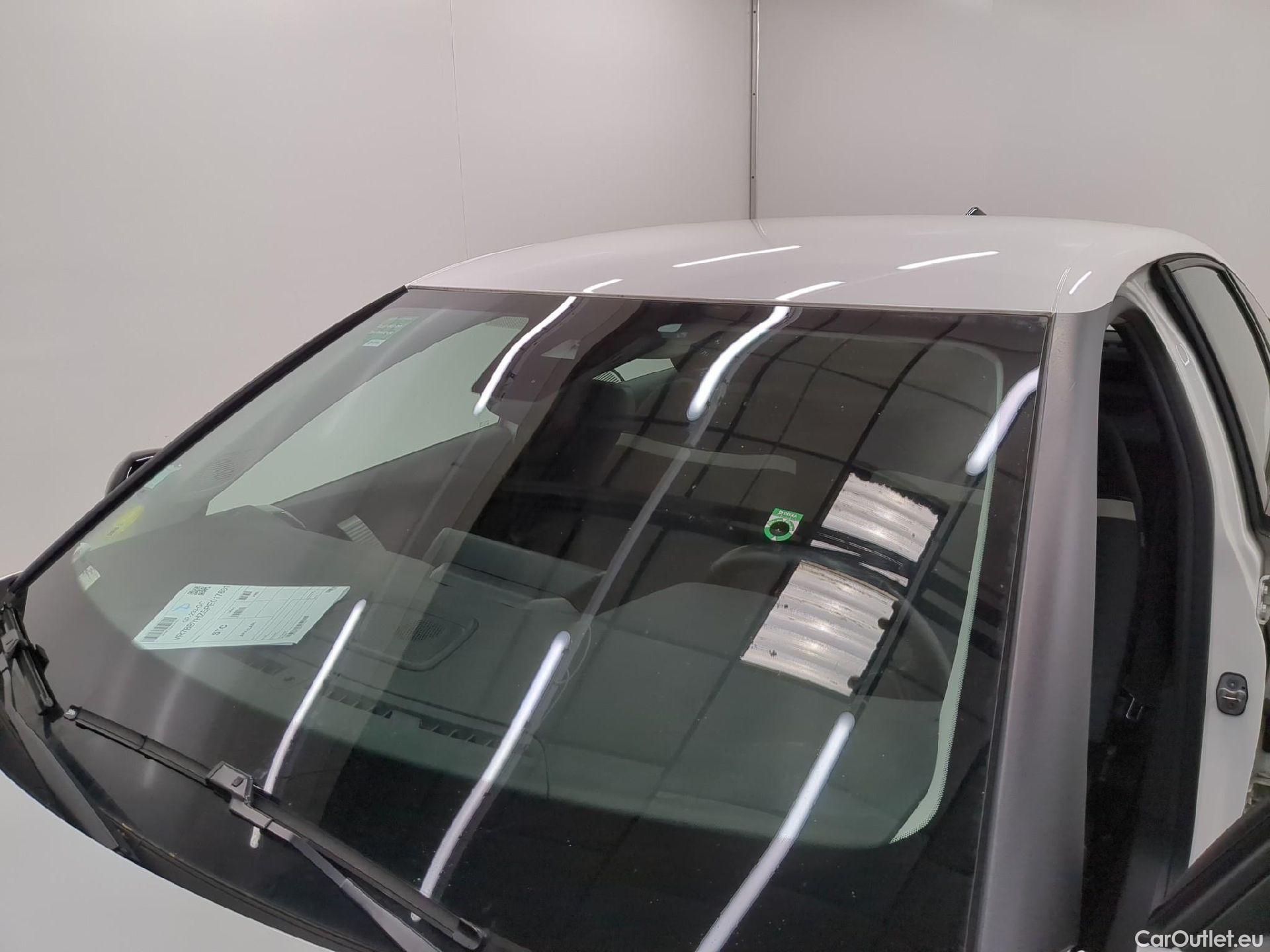  Citroen  C4  Berline Feel Nav Business R 1.5 BlueHDI 130CV BVA8 6E / TRANSFO VP VF #24