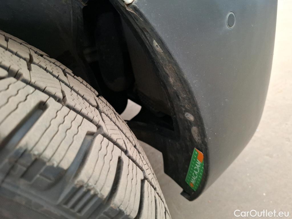  Citroen  Jumpy CITROEN  VU 4p Fourgon M BlueHDi 120 S&S BVM6 (340 Nm) Driver #37