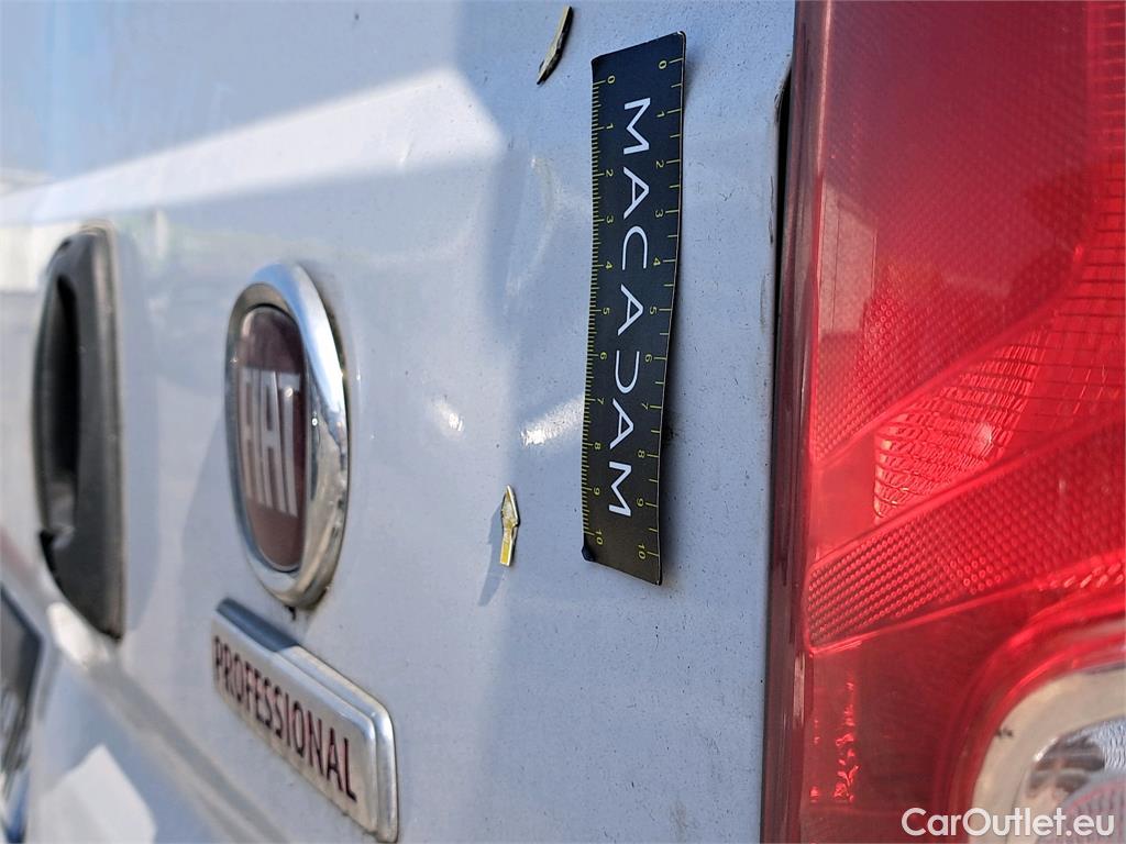  Fiat  Ducato FIAT  VU 4p Fourgon 3.0 M H2 2.3 Multijet 130 Pack Pro Nav #36