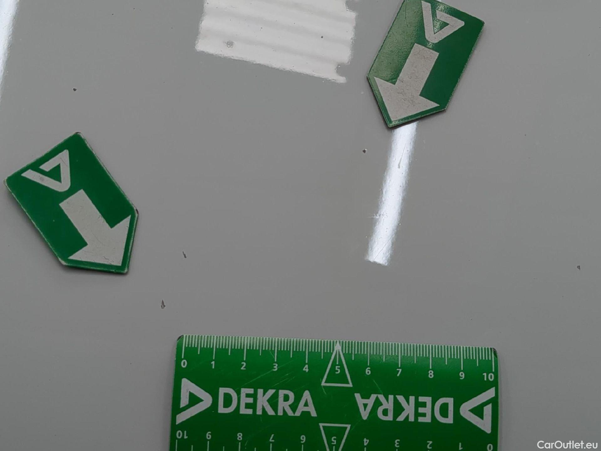  Citroen  C4  Berline Feel Nav Business R 1.5 BlueHDI 130CV BVA8 6E / TRANSFO VP VF #18