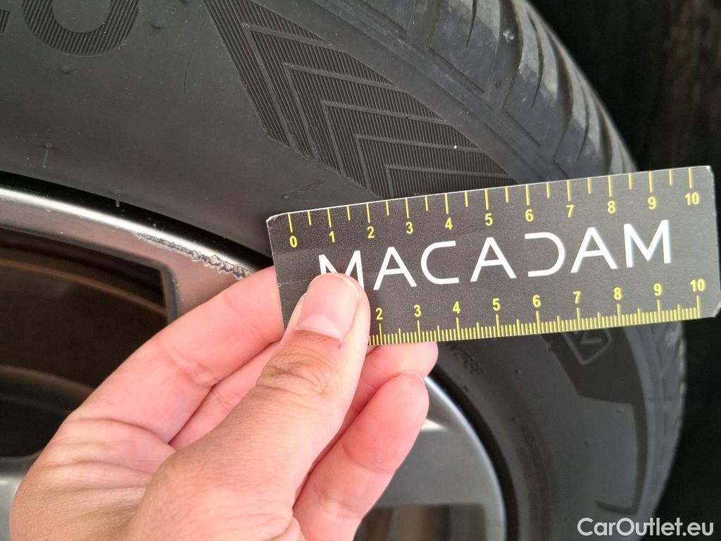  Mazda  MX-30 MAZDA  / 2019 / 5P / SUV e-Skyactiv 145ch Mako Industrial Vintage #17