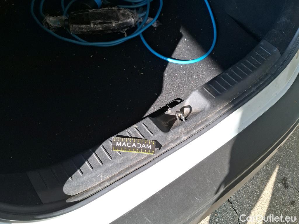  Mazda  MX-30 MAZDA  / 2019 / 5P / SUV e-Skyactiv 145ch Mako Industrial Vintage #44