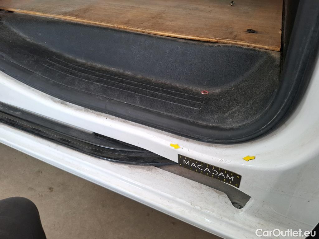  Citroen  Berlingo  Fourgon Club XL 950 1.5 BlueHDi 100CV BVM5 E6dT #23