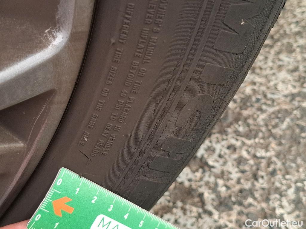  Citroen  DS3 3 Crossback Business 1.2 PureTech 130CV BVA8 E6d #15