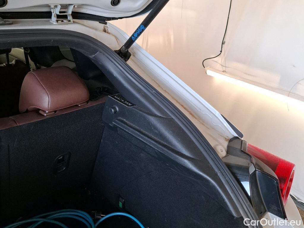  Mazda  MX-30 MAZDA  / 2019 / 5P / SUV e-Skyactiv 145ch Mako Industrial Vintage #36