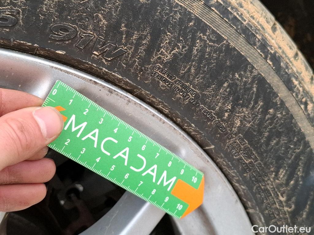  Bmw  Serie 1 Série 1 Berline 116d Sport 1.5 115CV BVA8 E6 #9