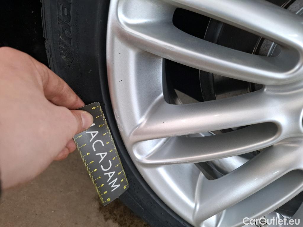  Mini  Mini   / 2014 / 3P / Berline Cooper SE Finition Greenwich 184 ch BVA #35