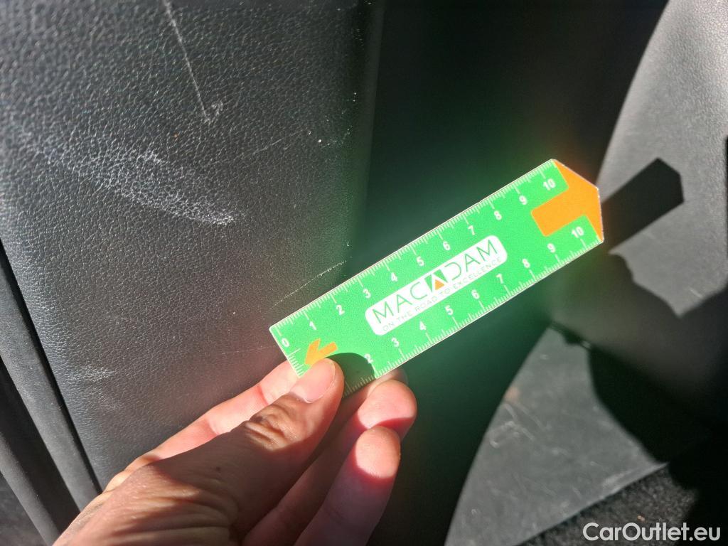  Hyundai  Tucson HYUNDAI  / 2020 / 5P / SUV 1.6 PHEV 265 HTRAC BUSINESS 4WD AUTO #30