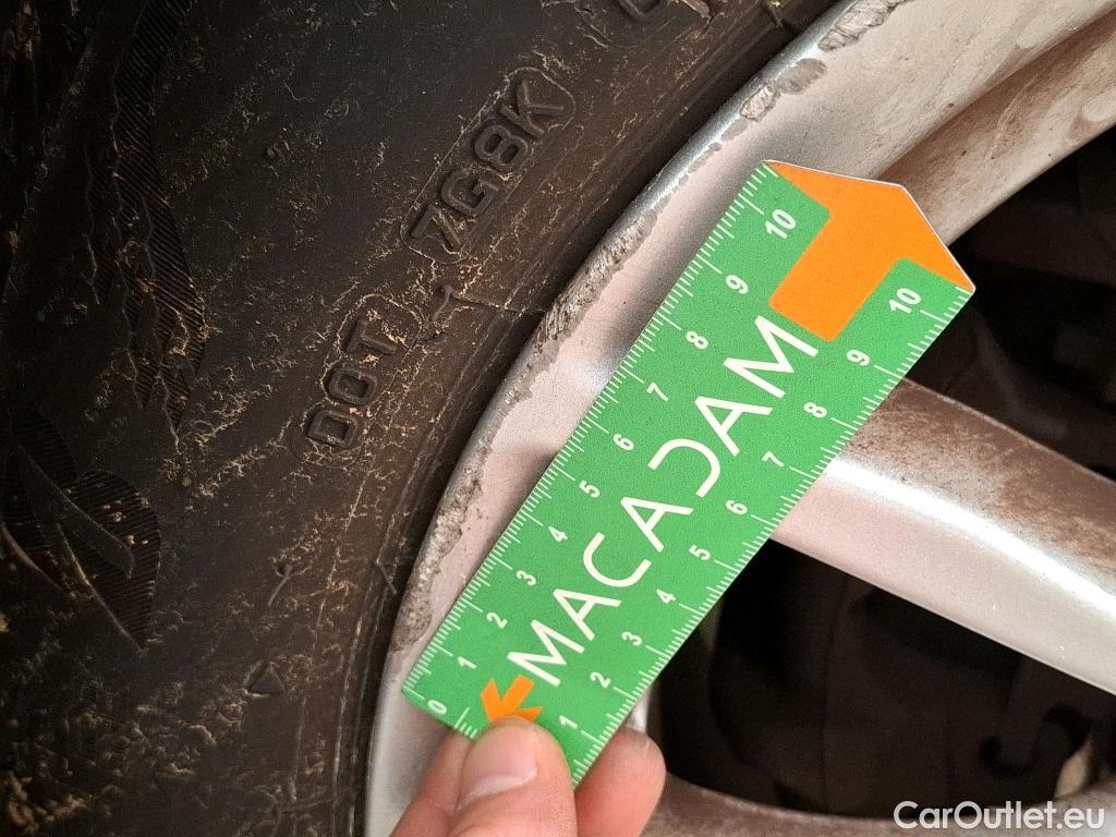  Bmw  Serie 1 Série 1 Berline 116d Sport 1.5 115CV BVA8 E6 #13