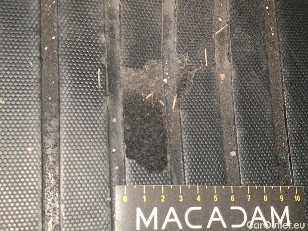  Peugeot  2008  Allure 1.2 PureTech 130CV BVM6 E6d #16