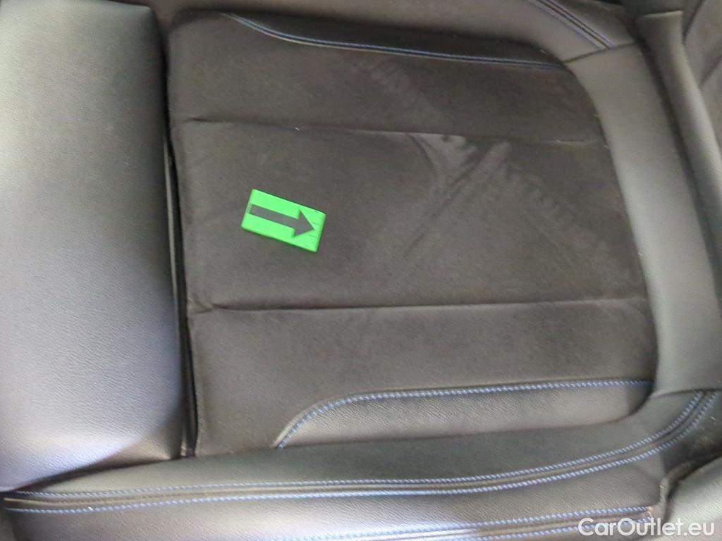  Bmw  Serie 3 2.0 330i xDrive Touring AT #16