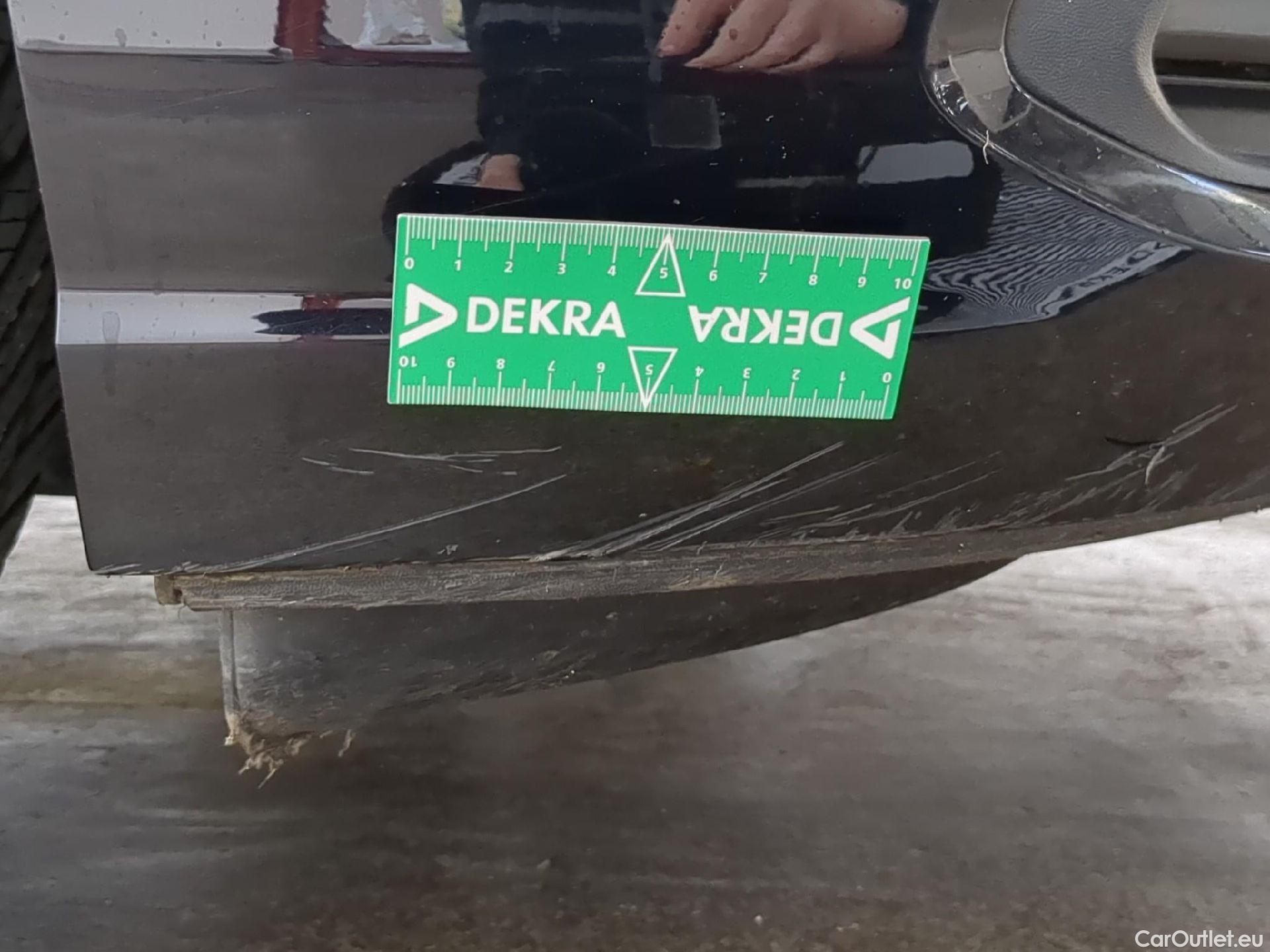  Volkswagen  Golf  VOLKSWAGEN / 2020 / 5P / Berline 2.0 TDI SCR 115 DSG7 LIFE SOCI BUSINESS #8