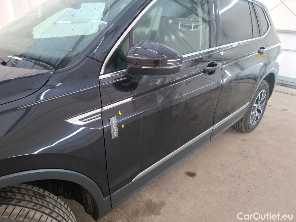  Volkswagen  Tiguan VOLKSWAGEN  Allspace / 2017 / 5P / SUV 2.0 TDI 150 BVM6 Confortline Business #16