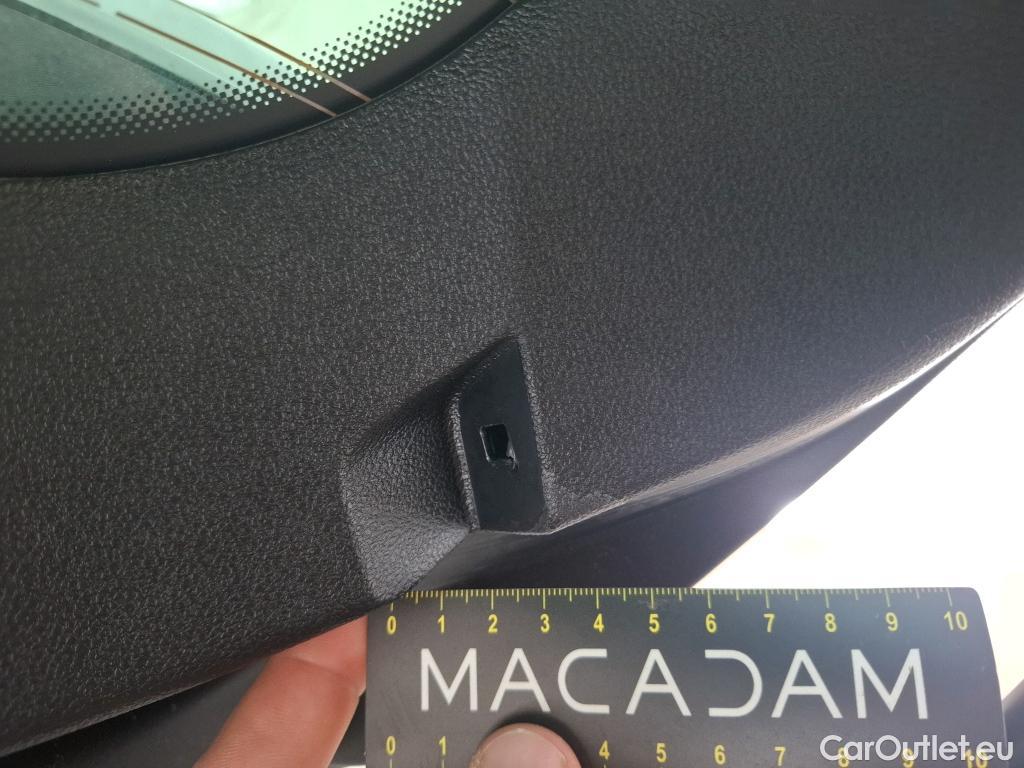  Renault  Megane RENAULT Mégane Berline / 2020 / 5P / Berline Intens TCe 140 EDC FAP -21N #8