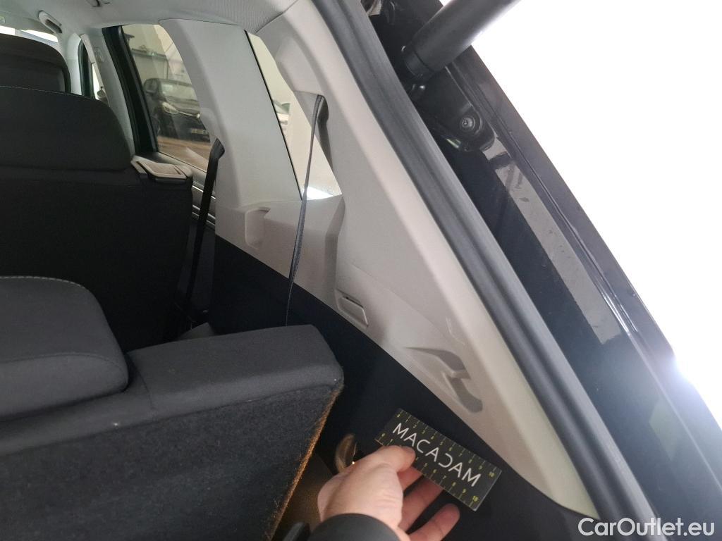  Volkswagen  Tiguan VOLKSWAGEN  Allspace / 2017 / 5P / SUV 2.0 TDI 150 BVM6 Confortline Business #29