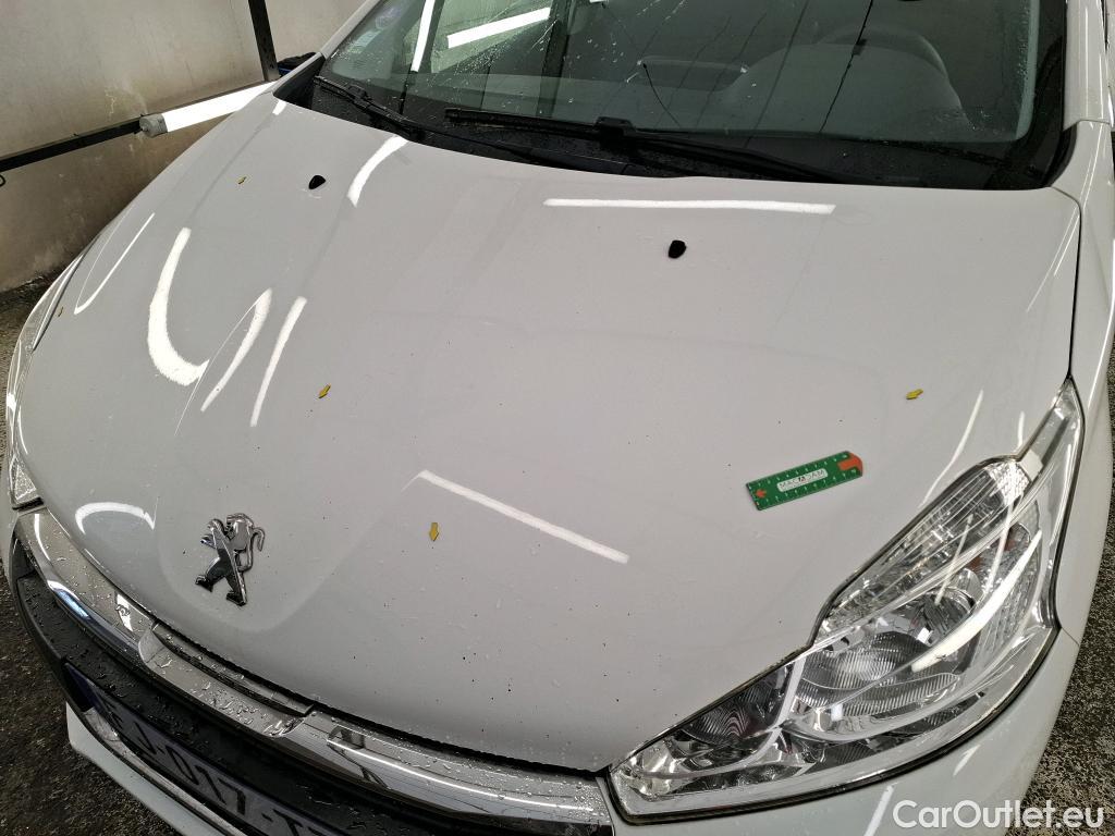  Peugeot  208  Affaire Premium Pack 1.2 80CV BVM5 E6dT #1