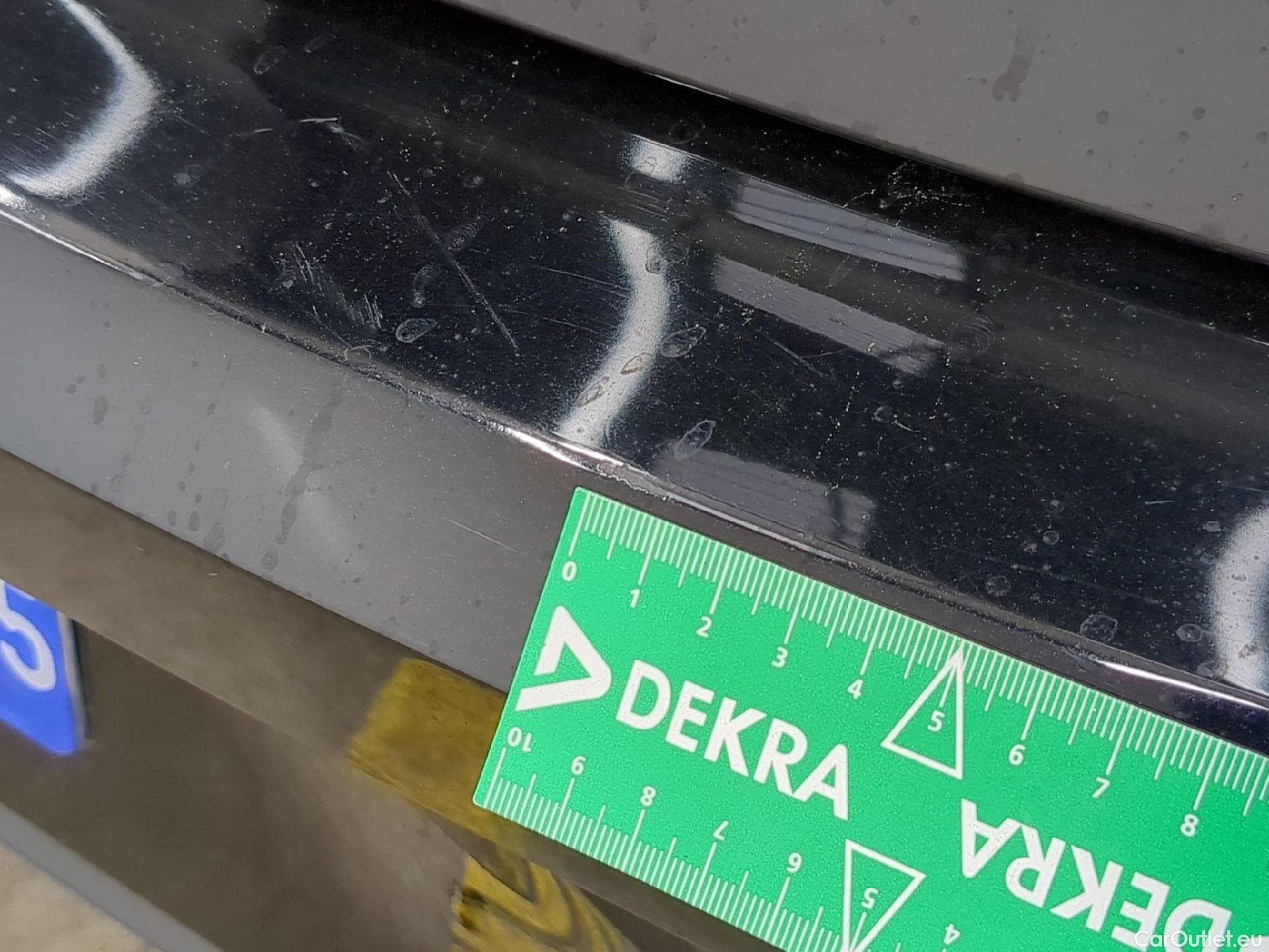  Volkswagen  Golf  VOLKSWAGEN / 2020 / 5P / Berline 2.0 TDI SCR 115 DSG7 LIFE SOCI BUSINESS #10