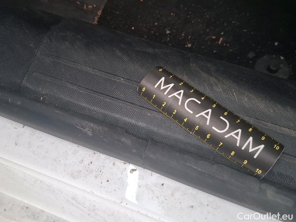  Peugeot  208  Active Business 1.2 PureTech 100CV BVM6 E6d #47