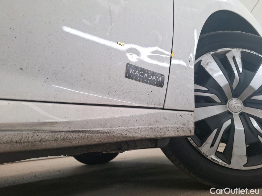  Peugeot  208  Active Business 1.2 PureTech 100CV BVM6 E6d #12