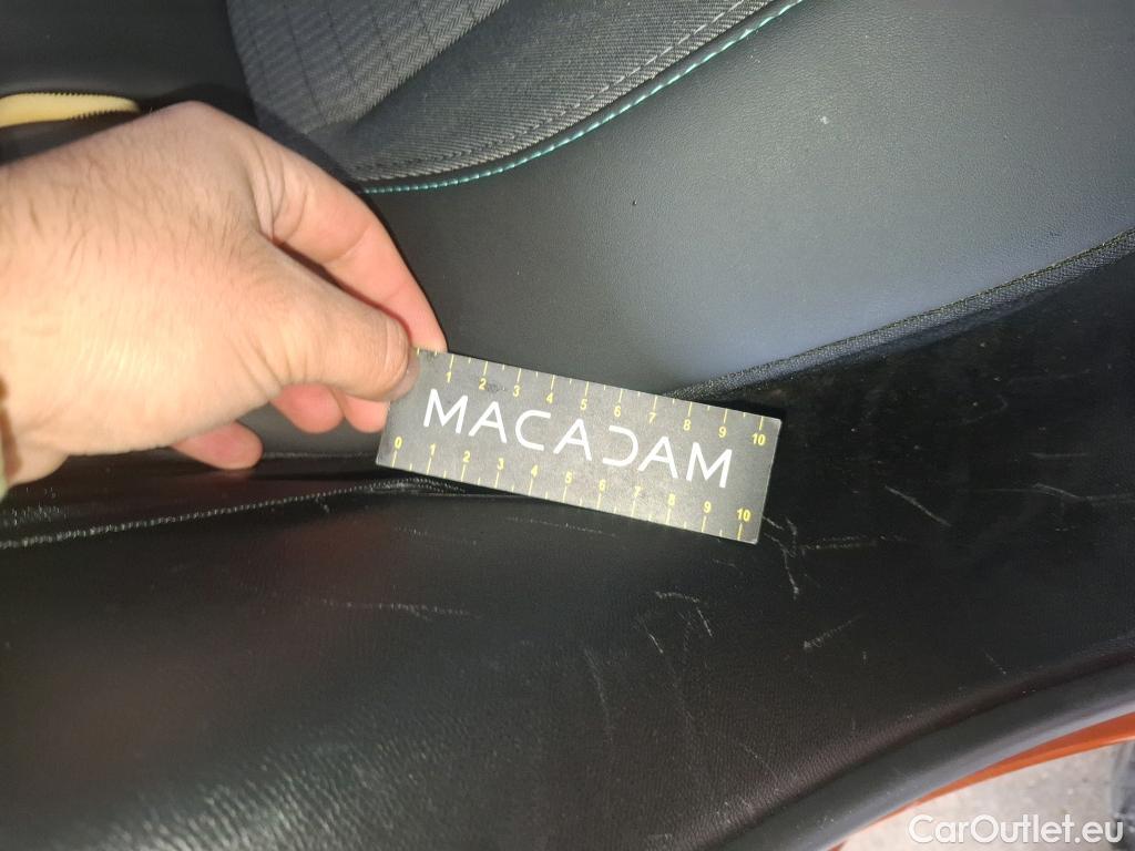  Peugeot  2008  Allure 1.2 PureTech 130CV BVM6 E6d #19