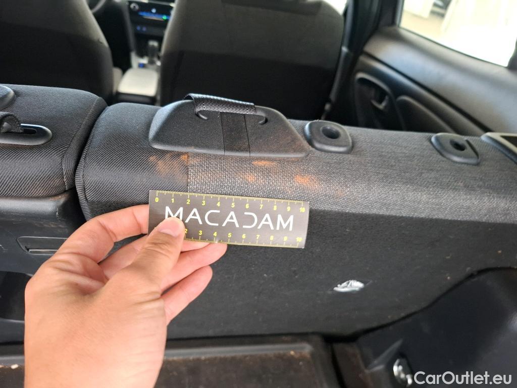  Toyota  Yaris Cross TOYOTA  Hybride / 2021 / 5P / SUV 1.5 HYBRID 116H DESIGN AWD AUTO #15