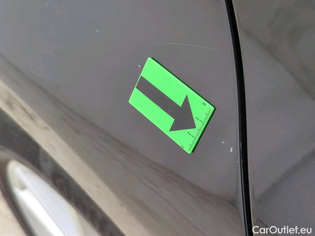  Bmw  Serie 3 2.0 330e xDrive Advantage AT #26