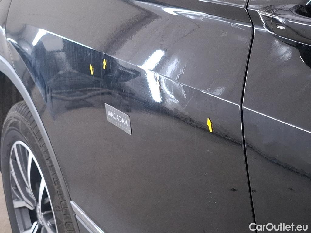  Volkswagen  Tiguan VOLKSWAGEN  Allspace / 2017 / 5P / SUV 2.0 TDI 150 BVM6 Confortline Business #14