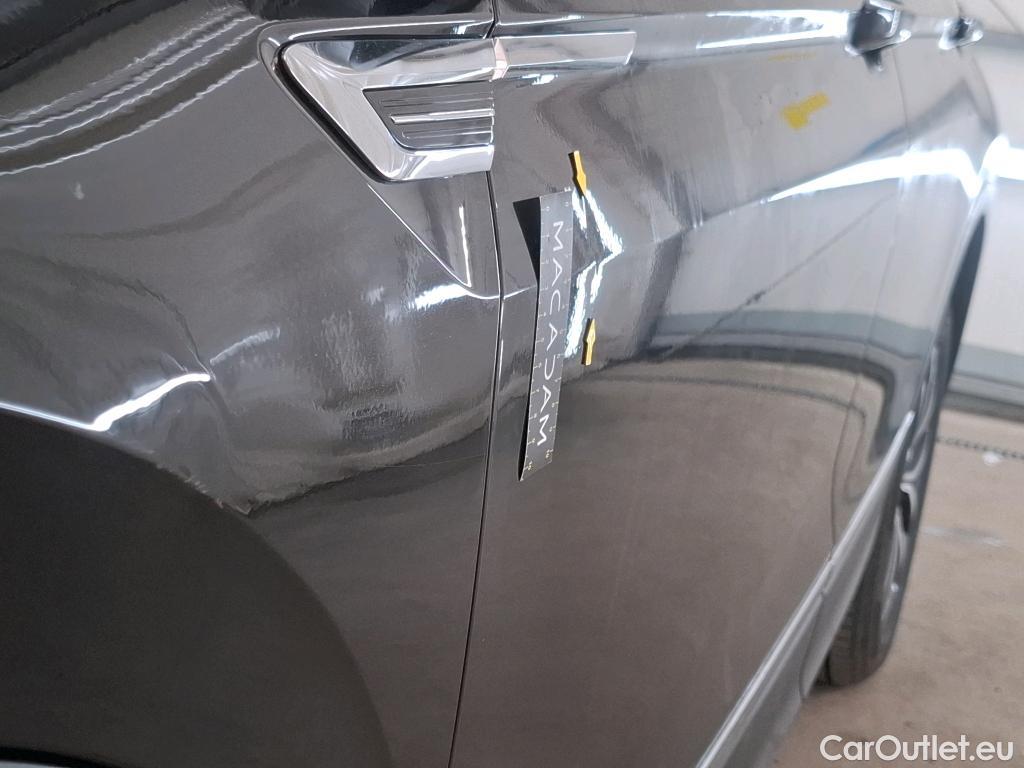  Volkswagen  Tiguan VOLKSWAGEN  Allspace / 2017 / 5P / SUV 2.0 TDI 150 BVM6 Confortline Business #17