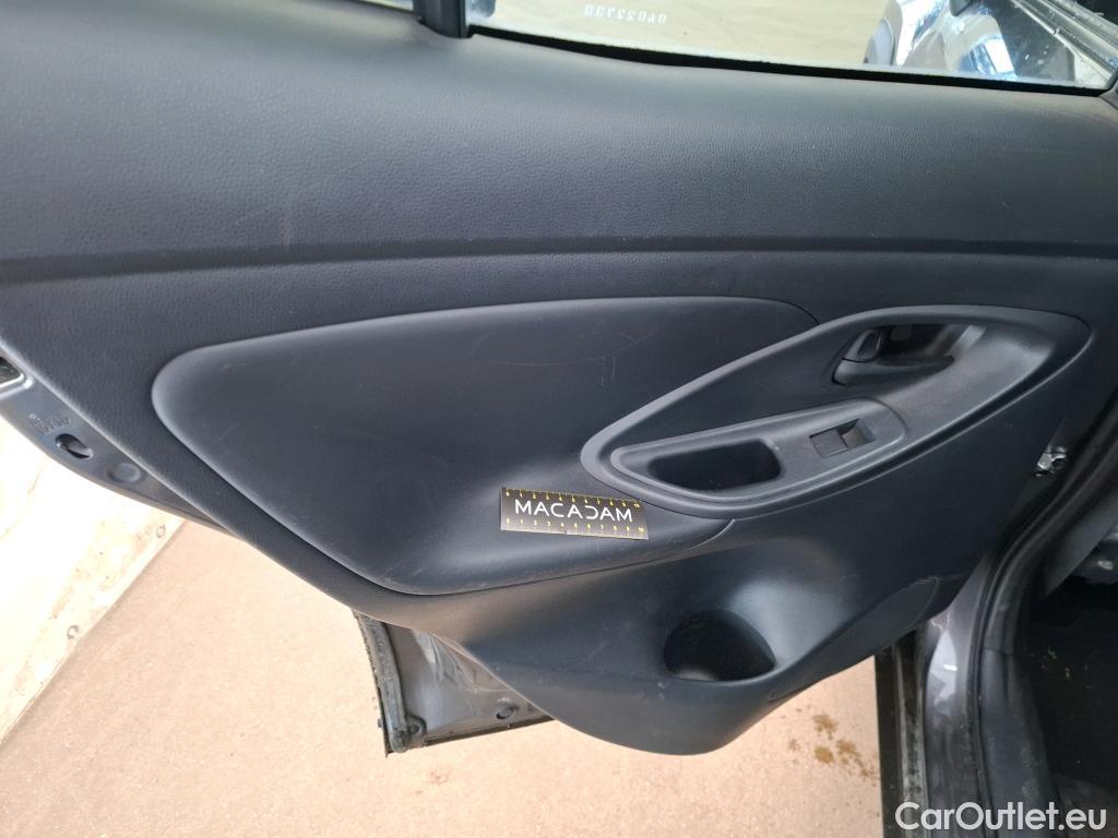  Toyota  Yaris Cross TOYOTA  Hybride / 2021 / 5P / SUV 1.5 HYBRID 116H DESIGN AWD AUTO #18