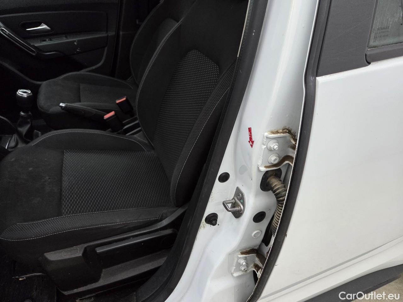  Dacia  Duster 1.5 Blue dCi 115CP Comfort 4WD #3